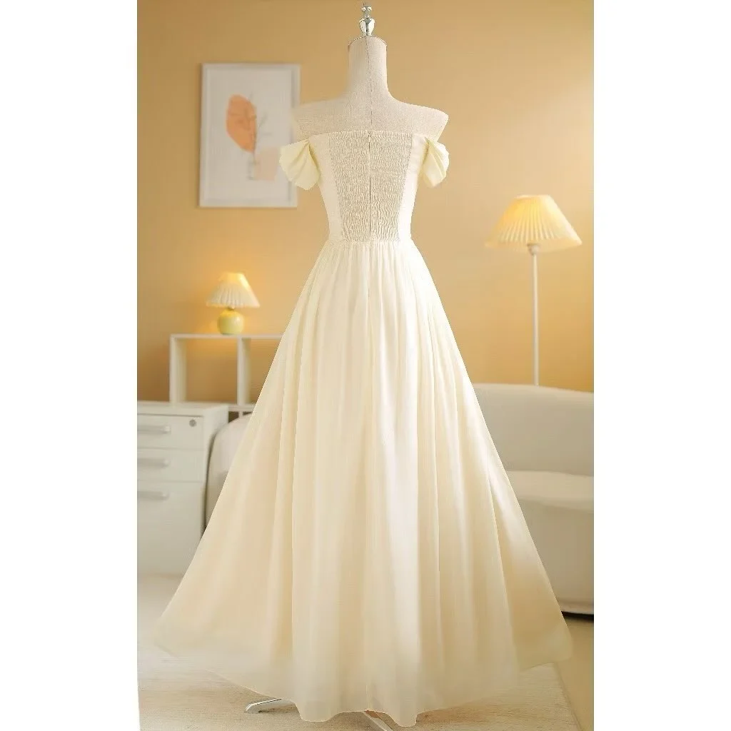 Ảnh 2 của Đầm dạ hội vintage trễ vai màu kem