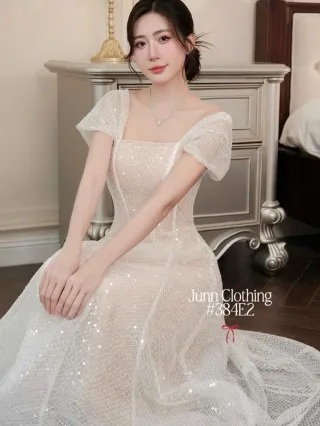 Photo 3 of Váy dạ hội trắng kim sa trễ vai size M