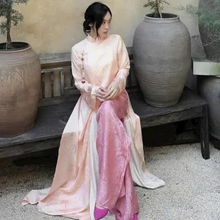 Photo 2 of Áo dài nữ truyền thống lụa nhiều màu