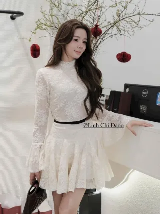 Ảnh 3 của Váy ren trắng tay loe sang trọng nữ