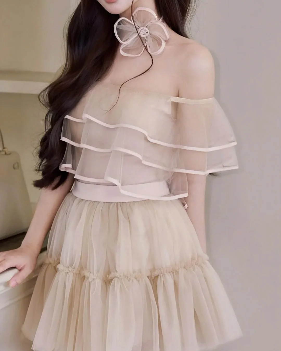 Photo 3 of Set Áo Váy Voan Be Trễ Vai Betti Club