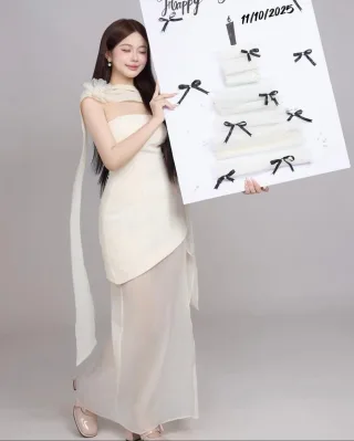 Photo 2 of Đầm midi cúp ngực kem H.I.U size S