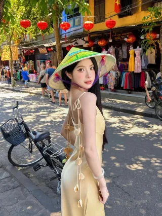 Ảnh 4 của Váy lụa hai dây dài vàng Rubies size S
