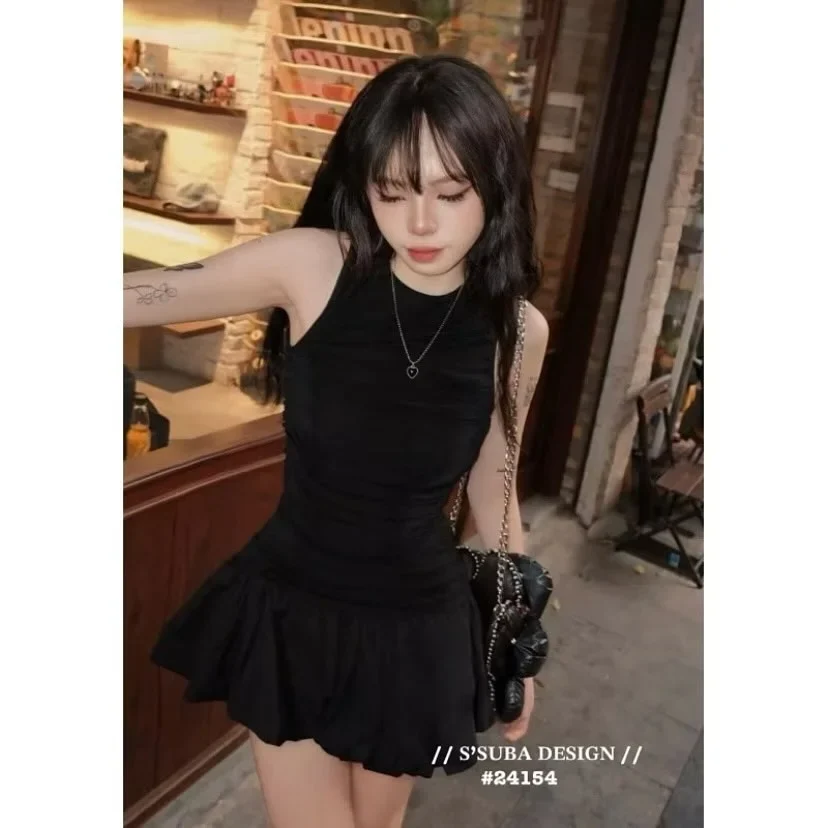 Ảnh 2 của Đầm mini đen nhung ôm body nữ