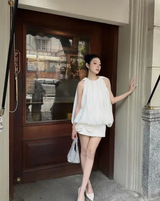 Photo 1 of Set áo váy trắng Crushie nữ size S