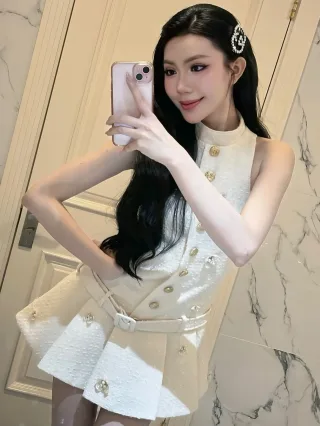 Photo 1 of Đầm mini cổ cao Ononmade màu kem