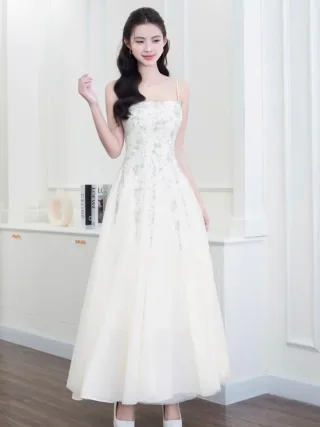 Photo 1 of Váy maxi hoa kem size S cho thuê