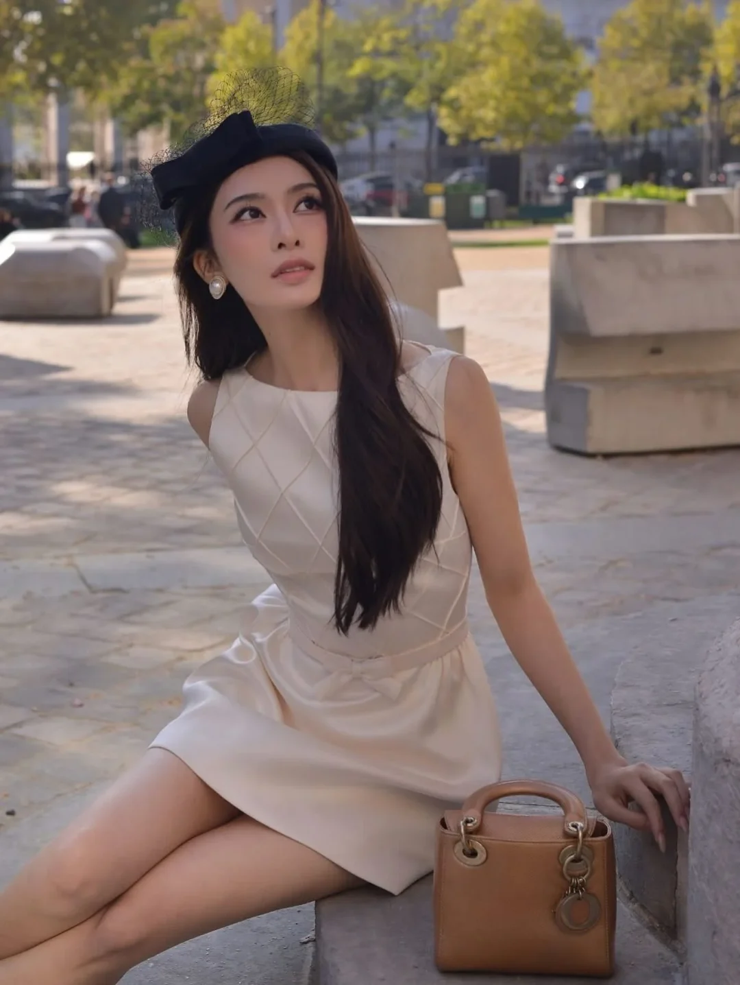 Photo 5 of Đầm satin trắng Joie Des Roses size S