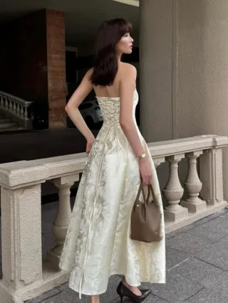 Ảnh 1 của Đầm midi corset lụa kem Fini8