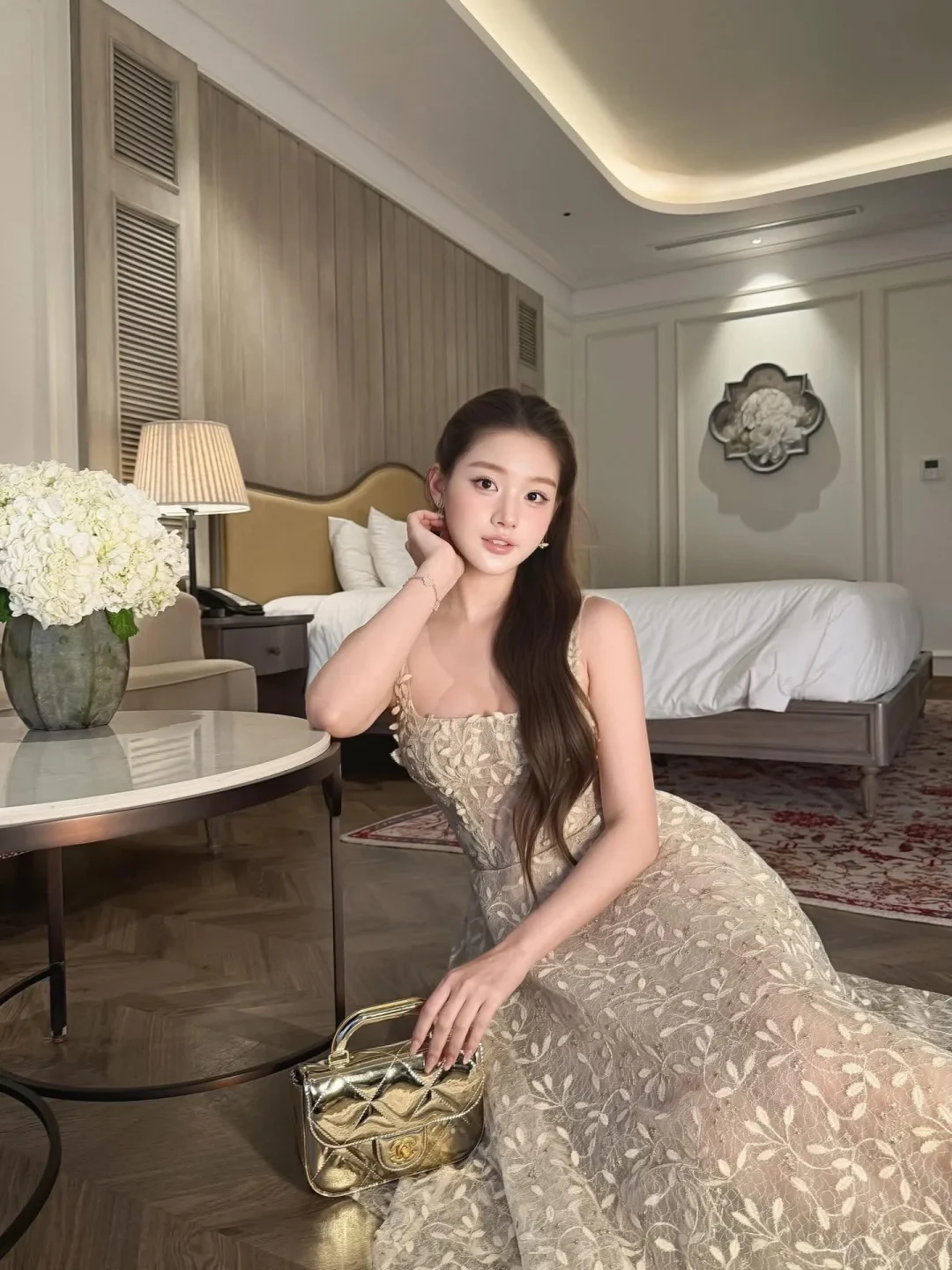 Ảnh 4 của Đầm maxi ren hoa kem Chou Chou