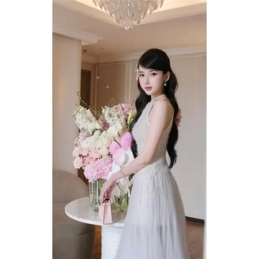 Photo 4 of Đầm dạ hội voan trắng sang trọng