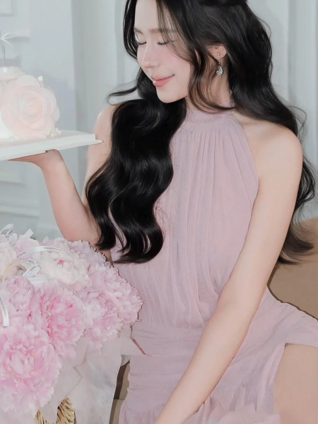 Photo 6 of Váy maxi hở lưng hồng Iamcoco nữ