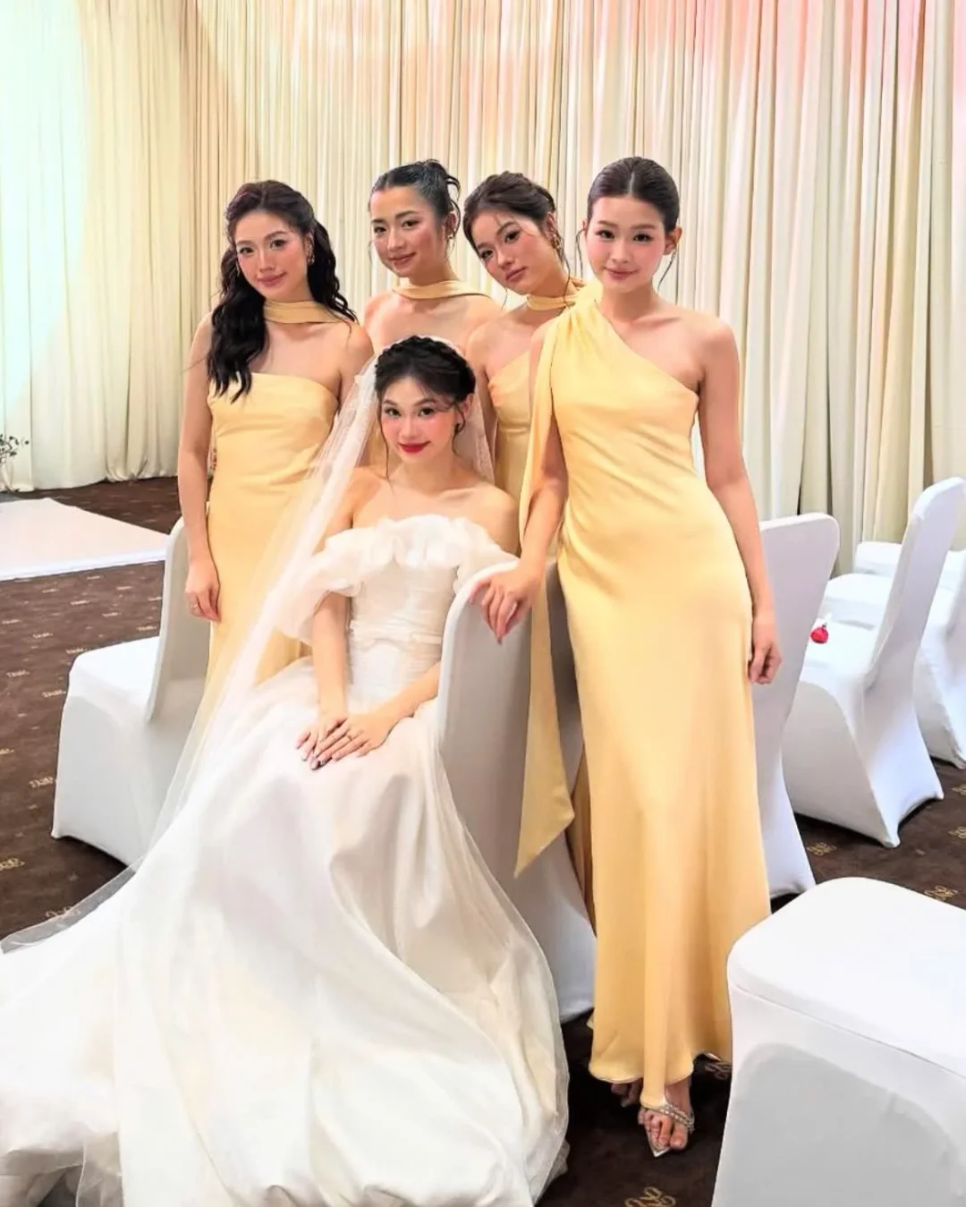 Ảnh 3 của Đầm lụa dài lệch vai vàng nhạt size S