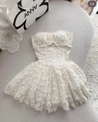 Photo 1 of Váy ren trắng kem strapless nữ