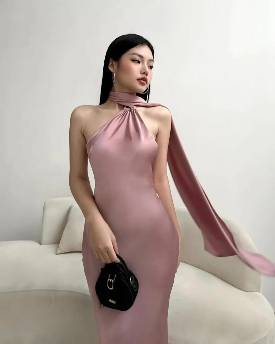Photo 4 of Đầm dạ hội lụa hồng Kisserine size M