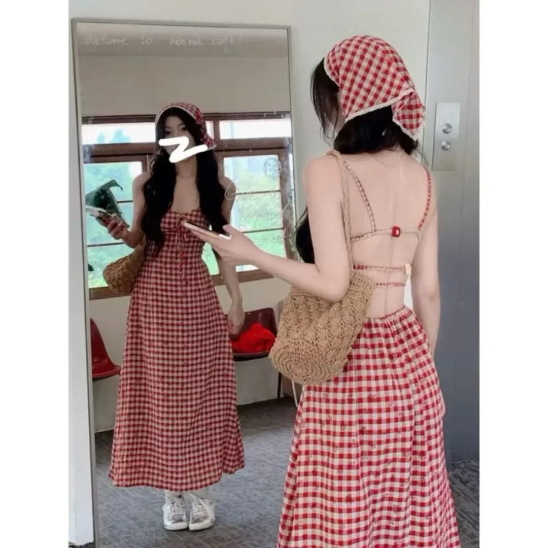 Photo 3 of Váy maxi caro đỏ trắng size S