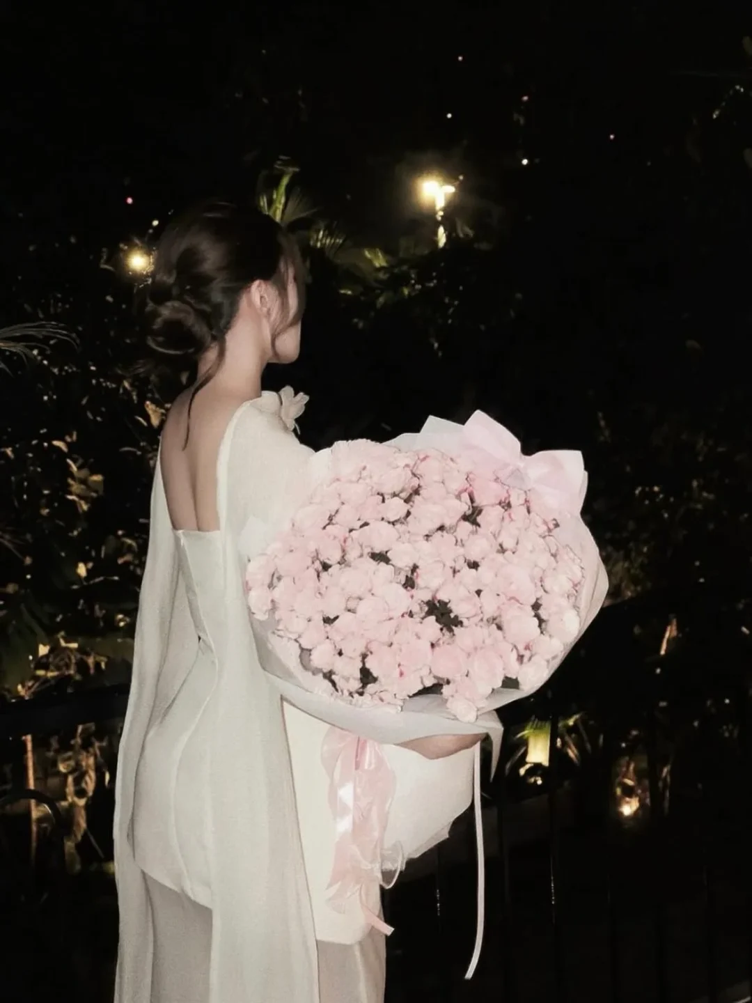 Ảnh 2 của Đầm trắng trễ vai H.I.U size S