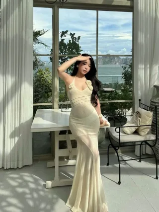 Photo 3 of Đầm dạ hội lụa kem Doublebizz size S