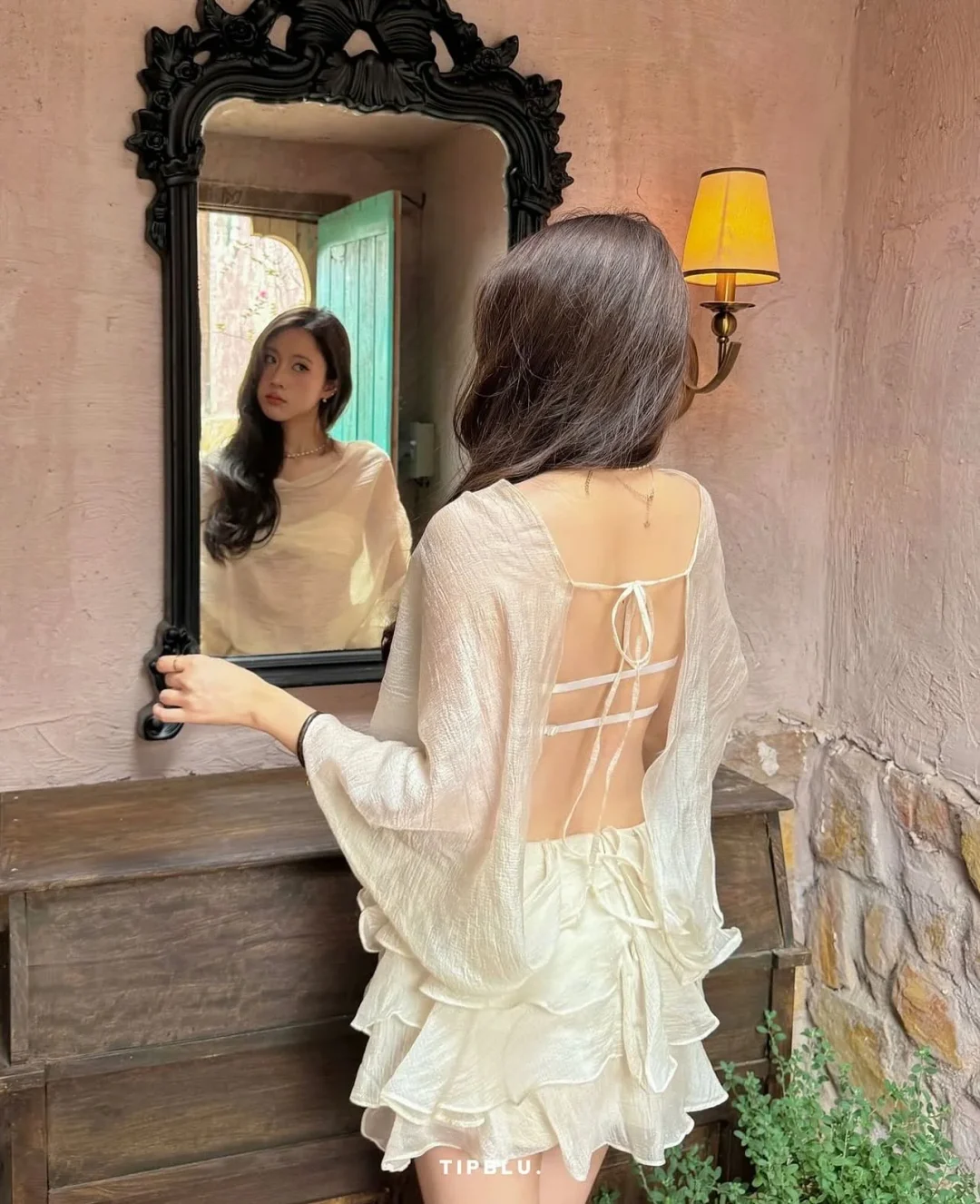 Photo 6 of Váy voan trắng bèo nhún Tipblu size S