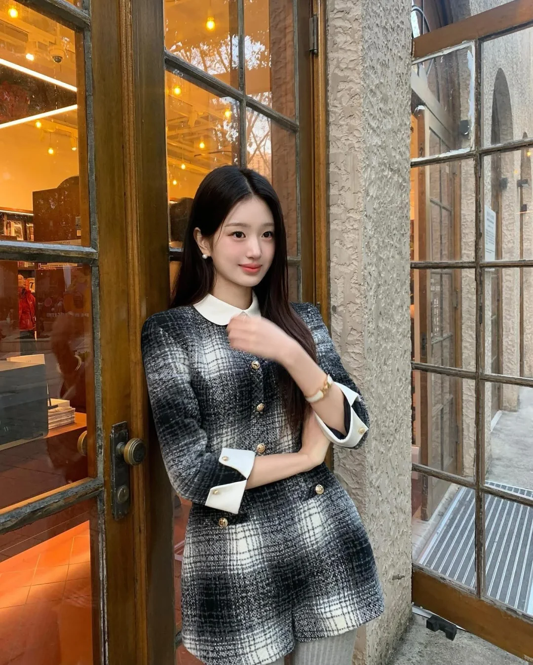 Photo 4 of Đầm tweed caro đen trắng Joie Des Roses