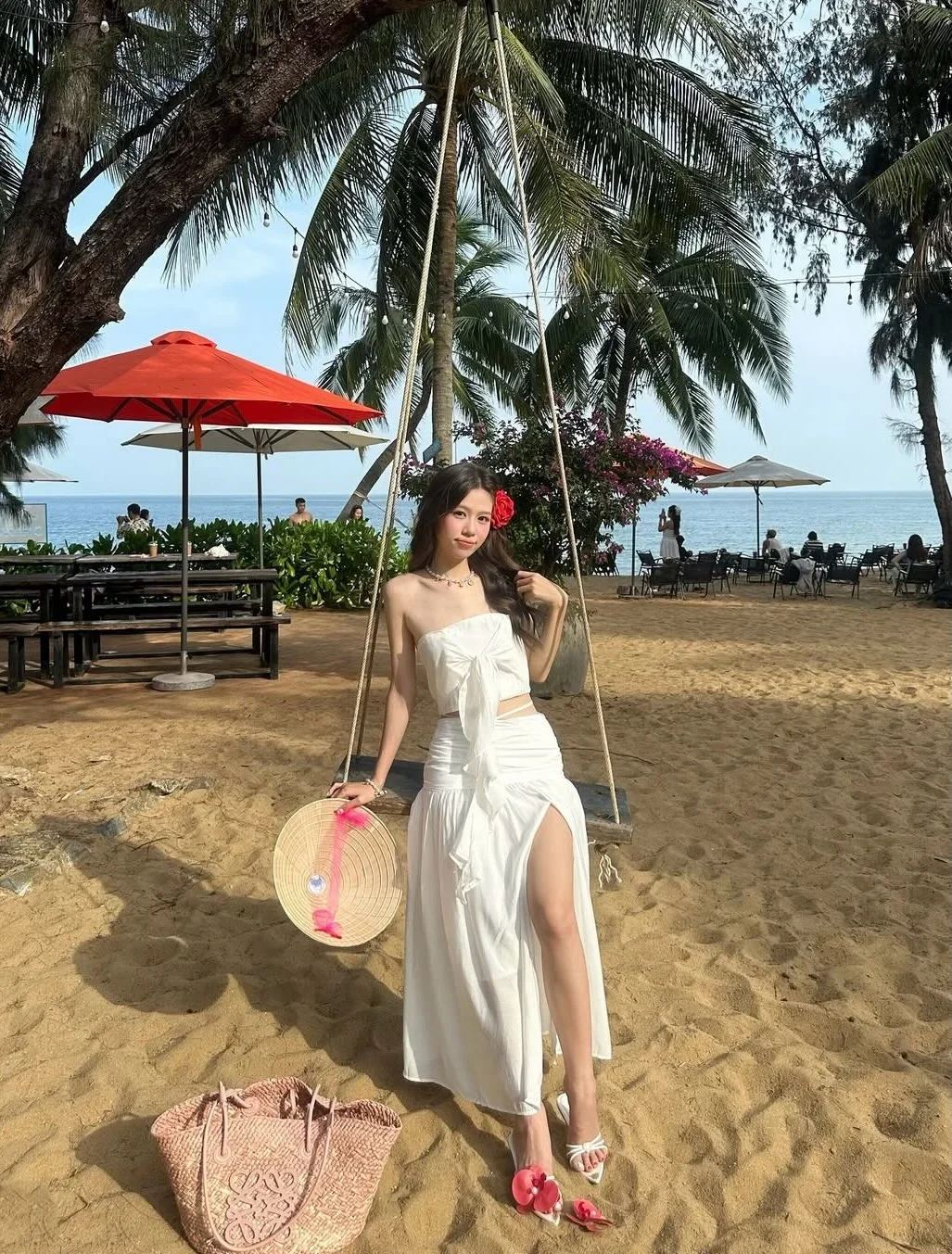 Photo 1 of Set áo quây chân váy trắng cột nơ nữ