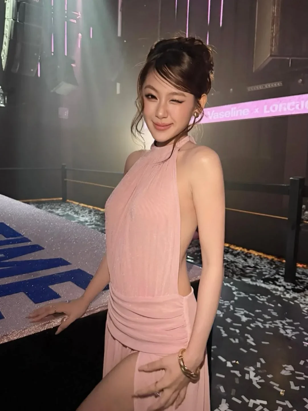 Photo 2 of Đầm dài hồng nhạt Iamcoco size S