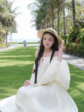 Photo 4 of Váy maxi trễ vai voan vàng Amelie