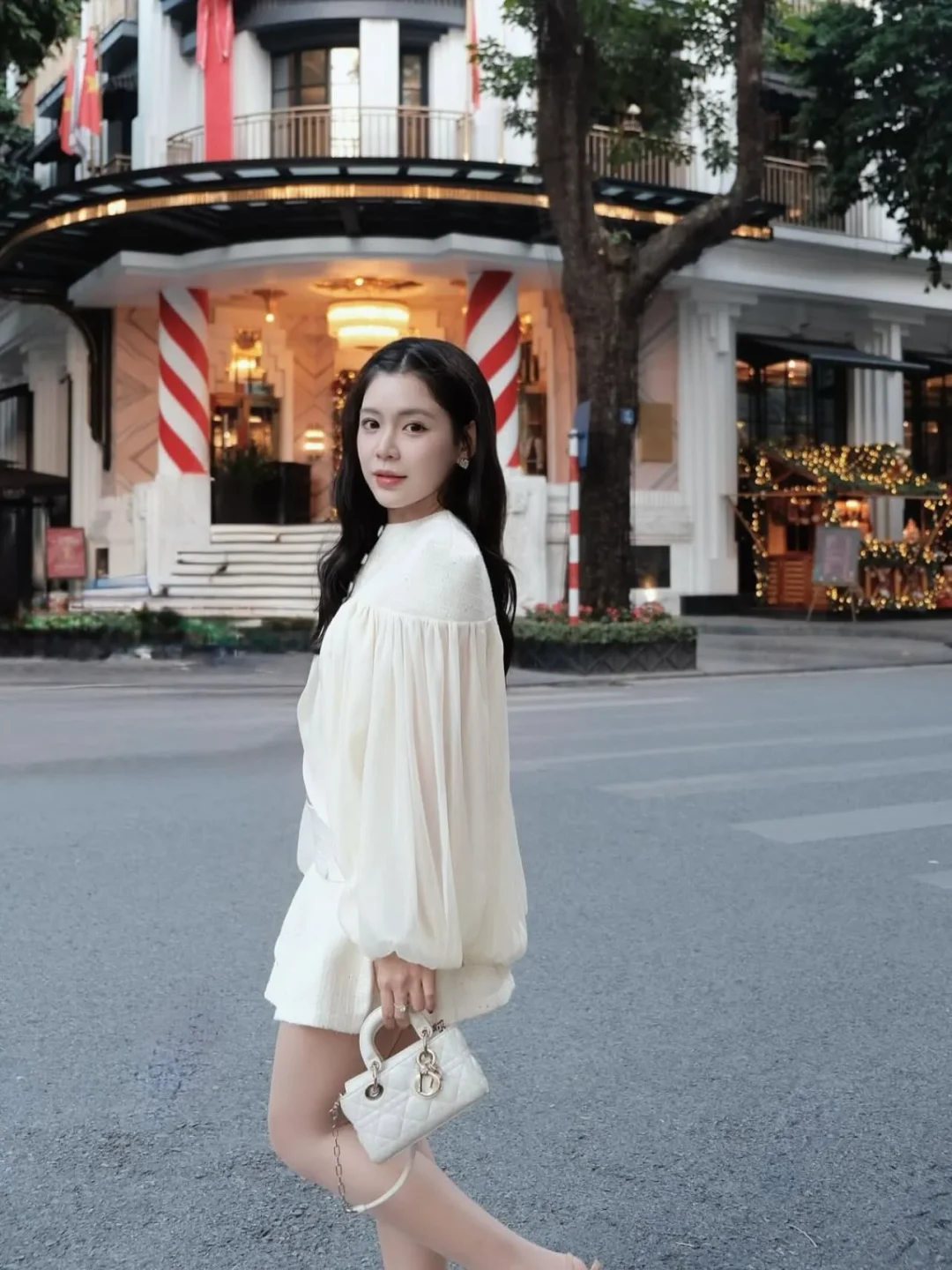 Ảnh 4 của Set Áo Váy Trễ Vai Trắng Amelie Nữ
