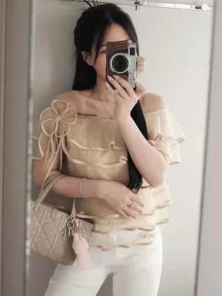 Photo 4 of Áo trễ vai voan nude Betti Club