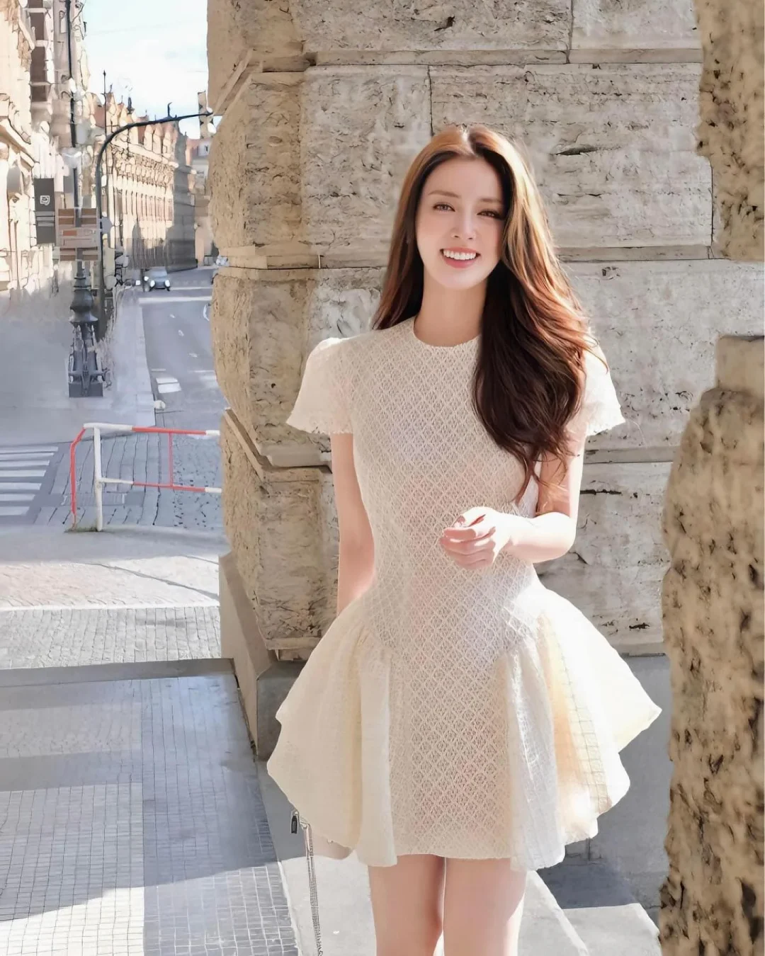 Photo 3 of Váy ren nữ ngắn màu kem xòe