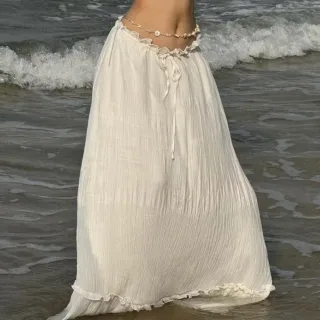 Photo 2 of Set croptop trễ vai chân váy voan trắng