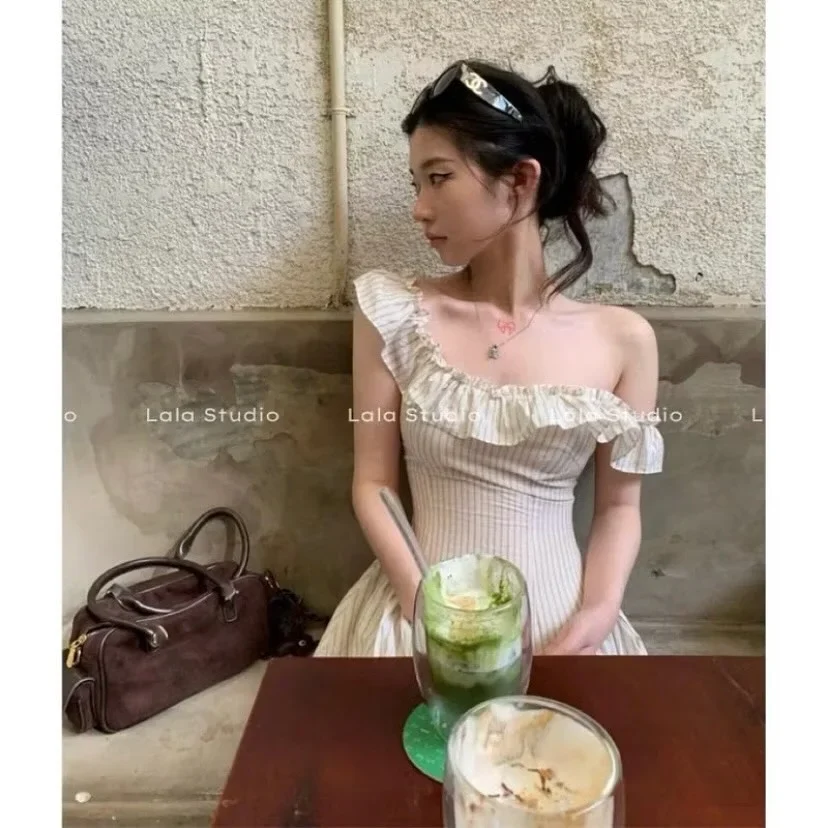 Ảnh 2 của Đầm maxi sọc kem phong cách vintage nữ