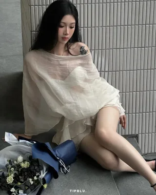 Photo 1 of Set voan trễ vai kem nữ Tipblu size S