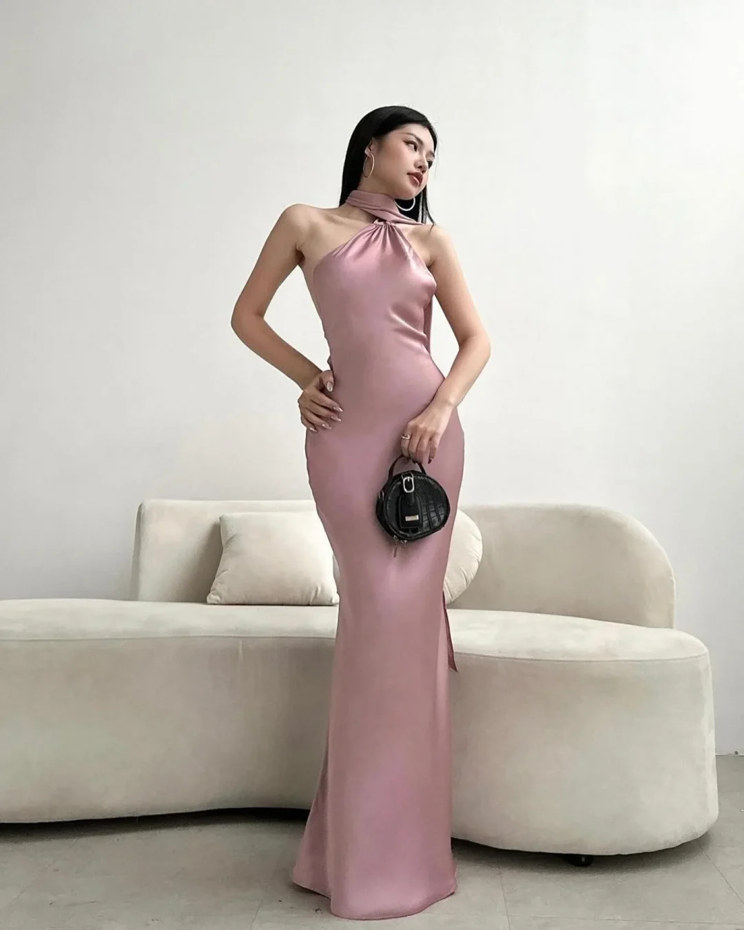 Photo 1 of Đầm dạ hội lụa hồng Kisserine size M