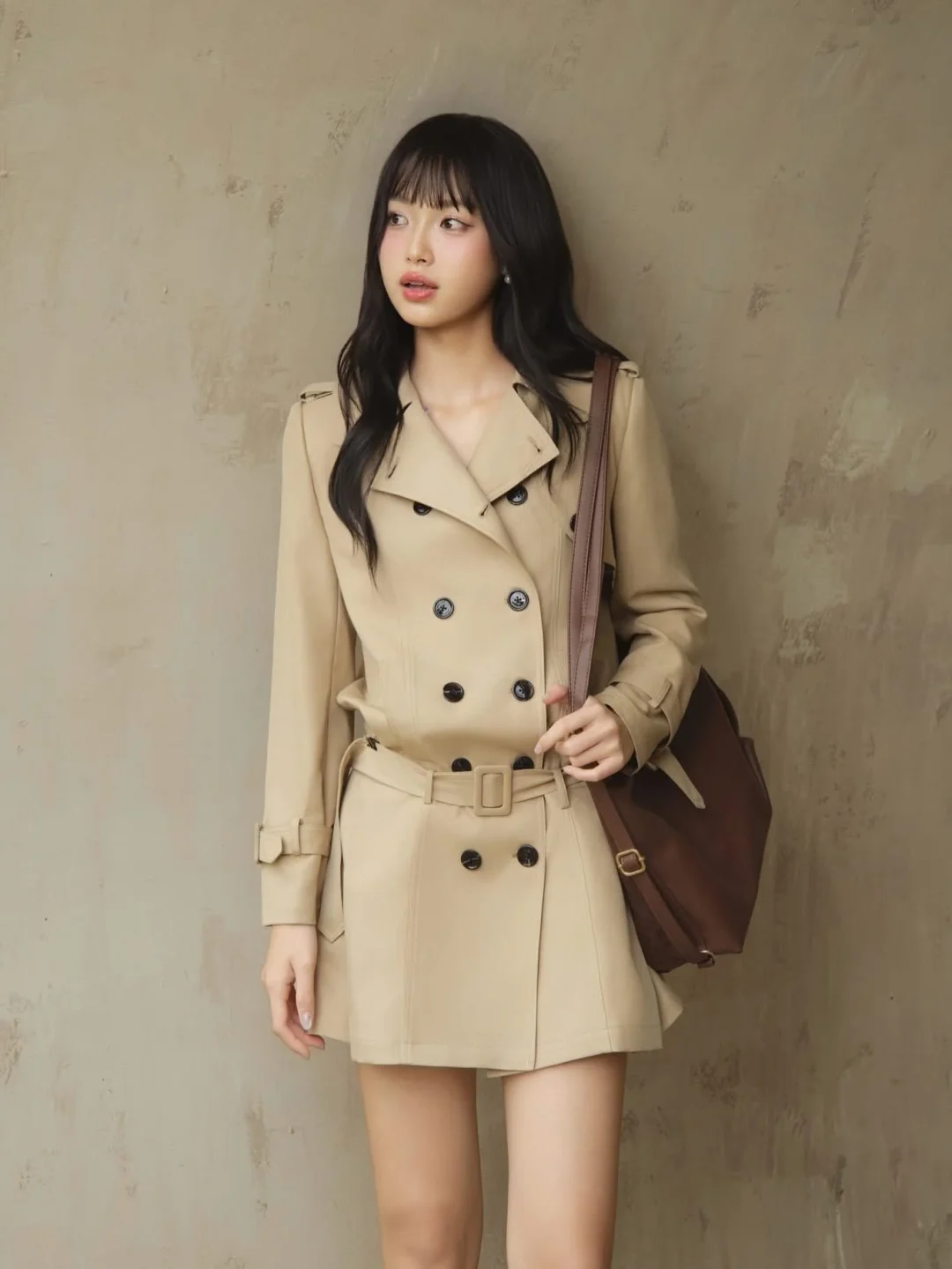Photo 7 of Áo Trench Coat Nữ Beige ARA Dáng Ngắn