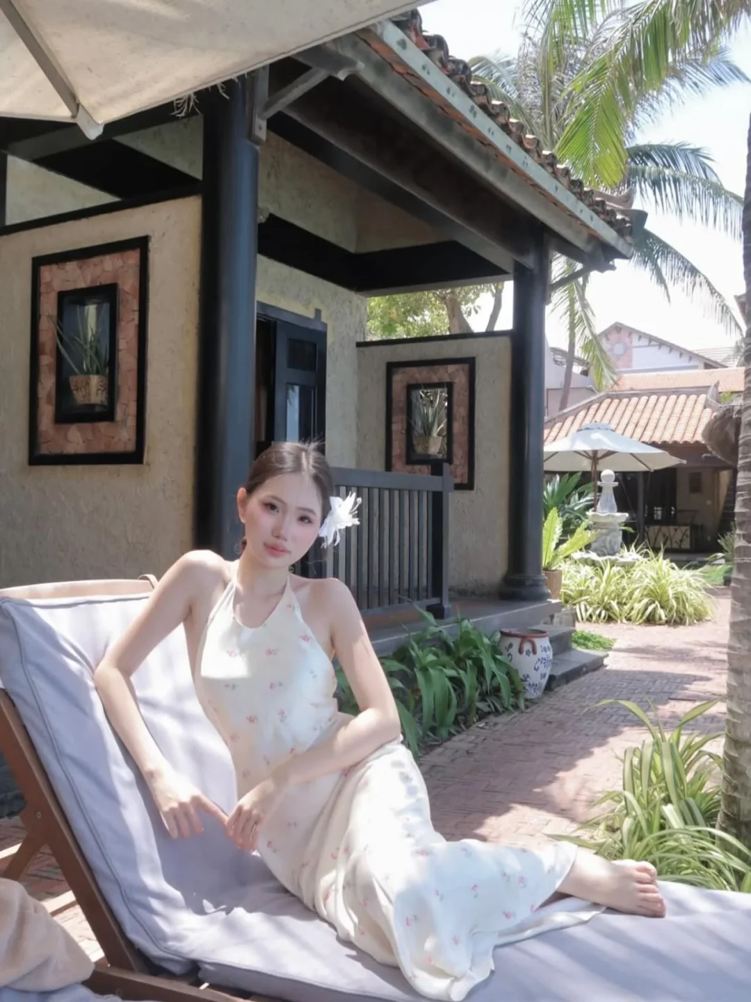 Ảnh 3 của Váy maxi lụa hoa nhí hai dây nữ