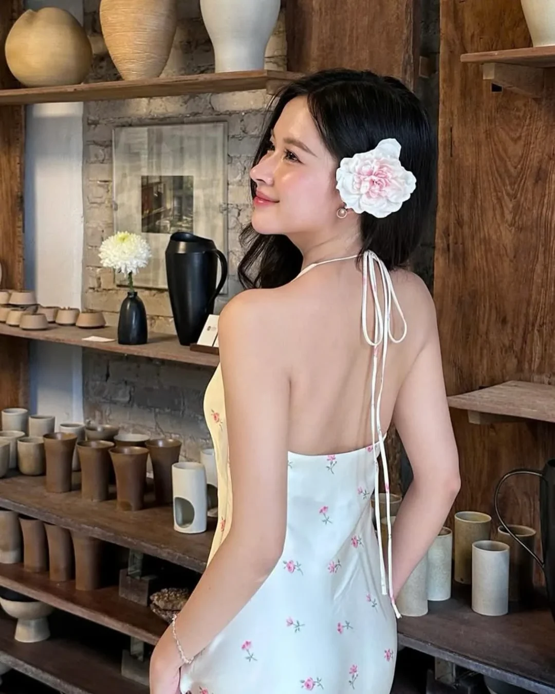 Photo 3 of Váy dài lụa hoa nhí kem Dressesinsilk