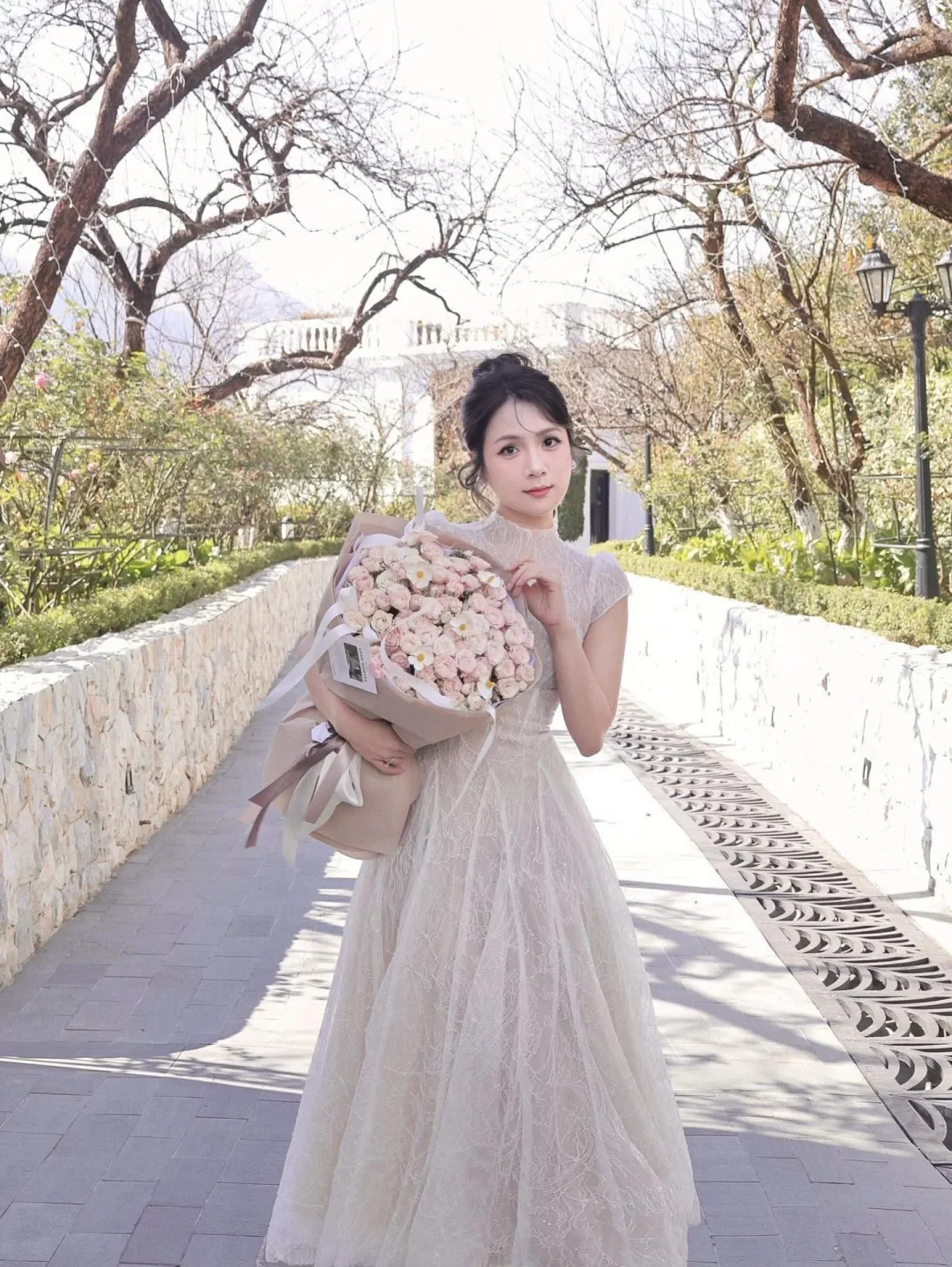 Ảnh 2 của Váy ren vintage kem nữ size M
