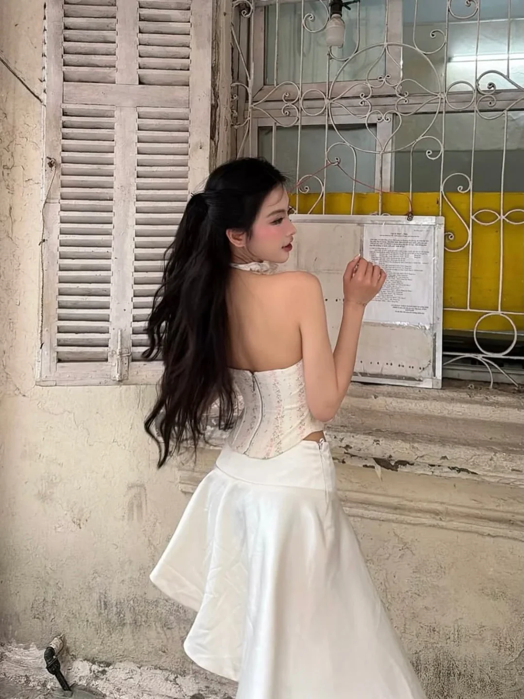 Photo 5 of Set Croptop Chân Váy Trắng Amelie Size S