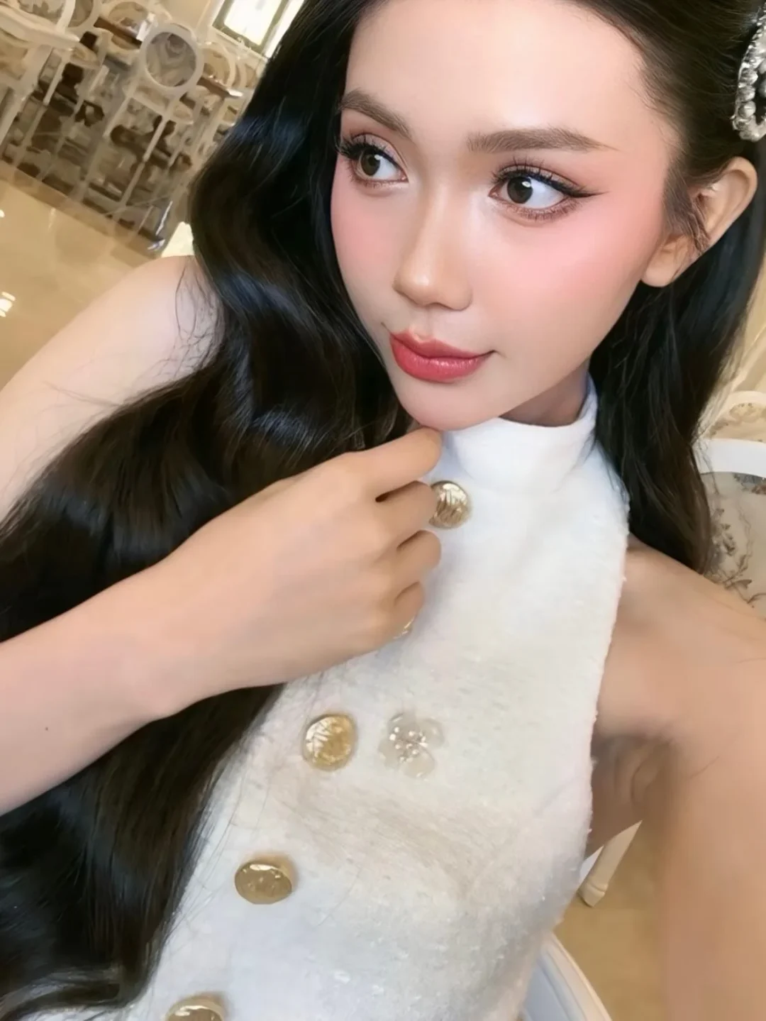 Photo 3 of Đầm mini cổ cao Ononmade màu kem