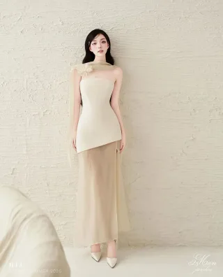 Photo 1 of Đầm cúp ngực voan kem H.I.U