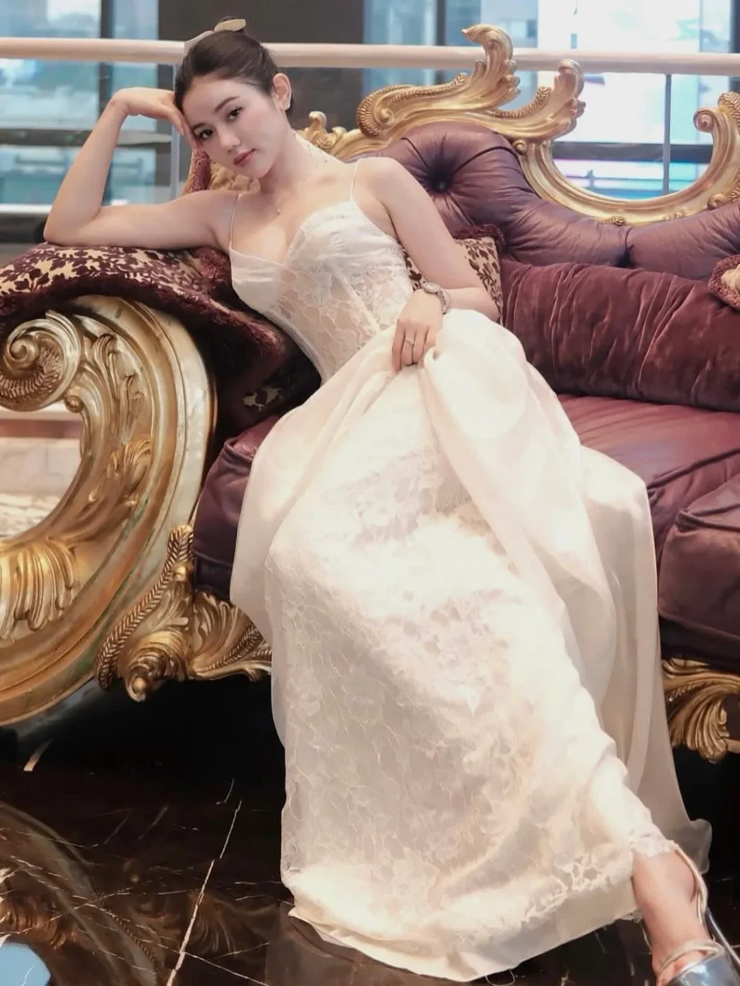 Photo 7 of Váy dạ hội ren corset trắng Amelie