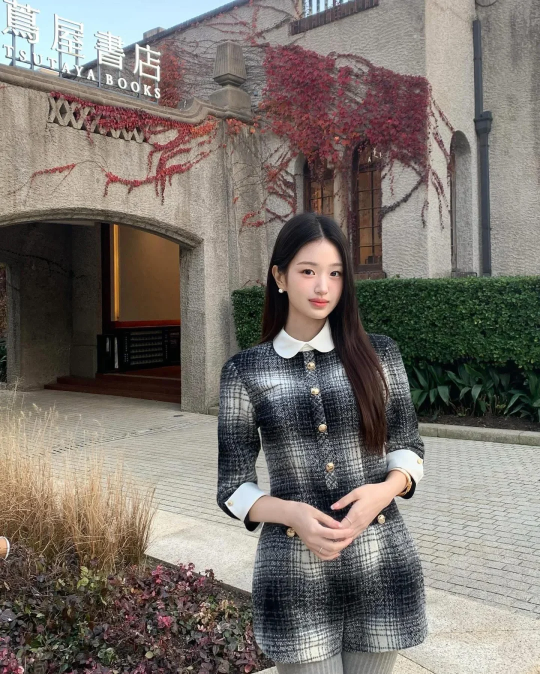 Photo 6 of Đầm tweed caro đen trắng Joie Des Roses