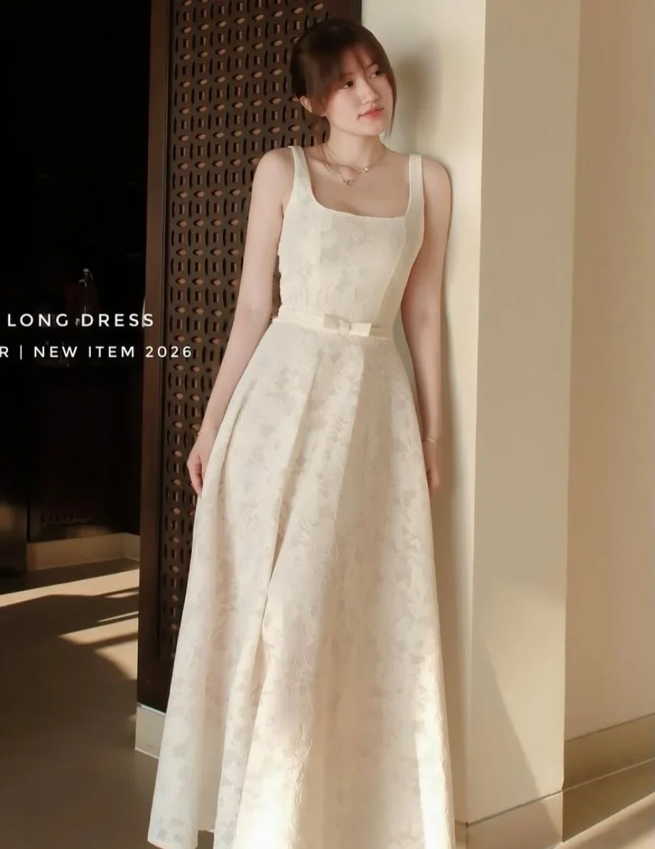 Photo 6 of Đầm ren maxi trắng nữ Jolie Loft