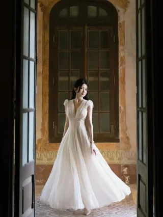Ảnh 3 của Váy ren vintage dài màu kem size M