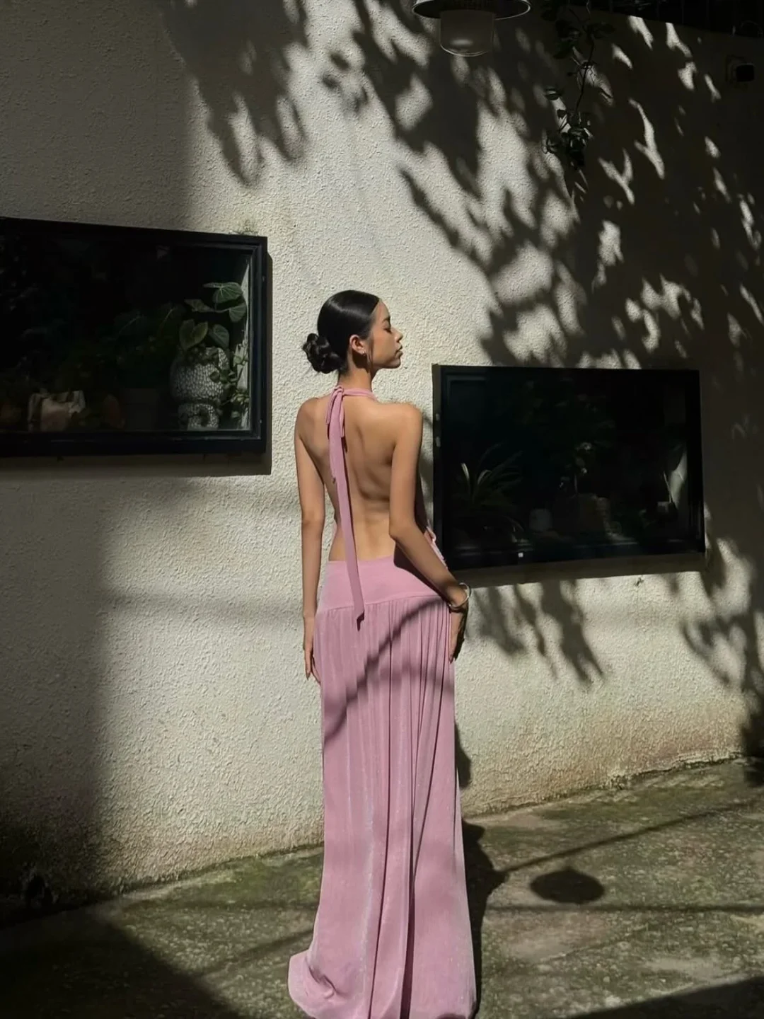 Ảnh 2 của Váy maxi cổ yếm xếp ly hồng nhạt Iamcoco