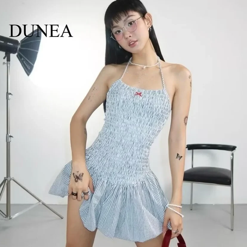 Photo 2 of Đầm mini sọc xanh halter nữ tính
