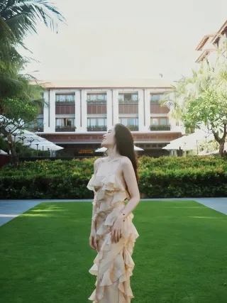 Photo 2 of Váy maxi bèo nhún be nhạt Amelie