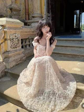 Photo 4 of Váy ren hồng pastel dài trễ vai nữ