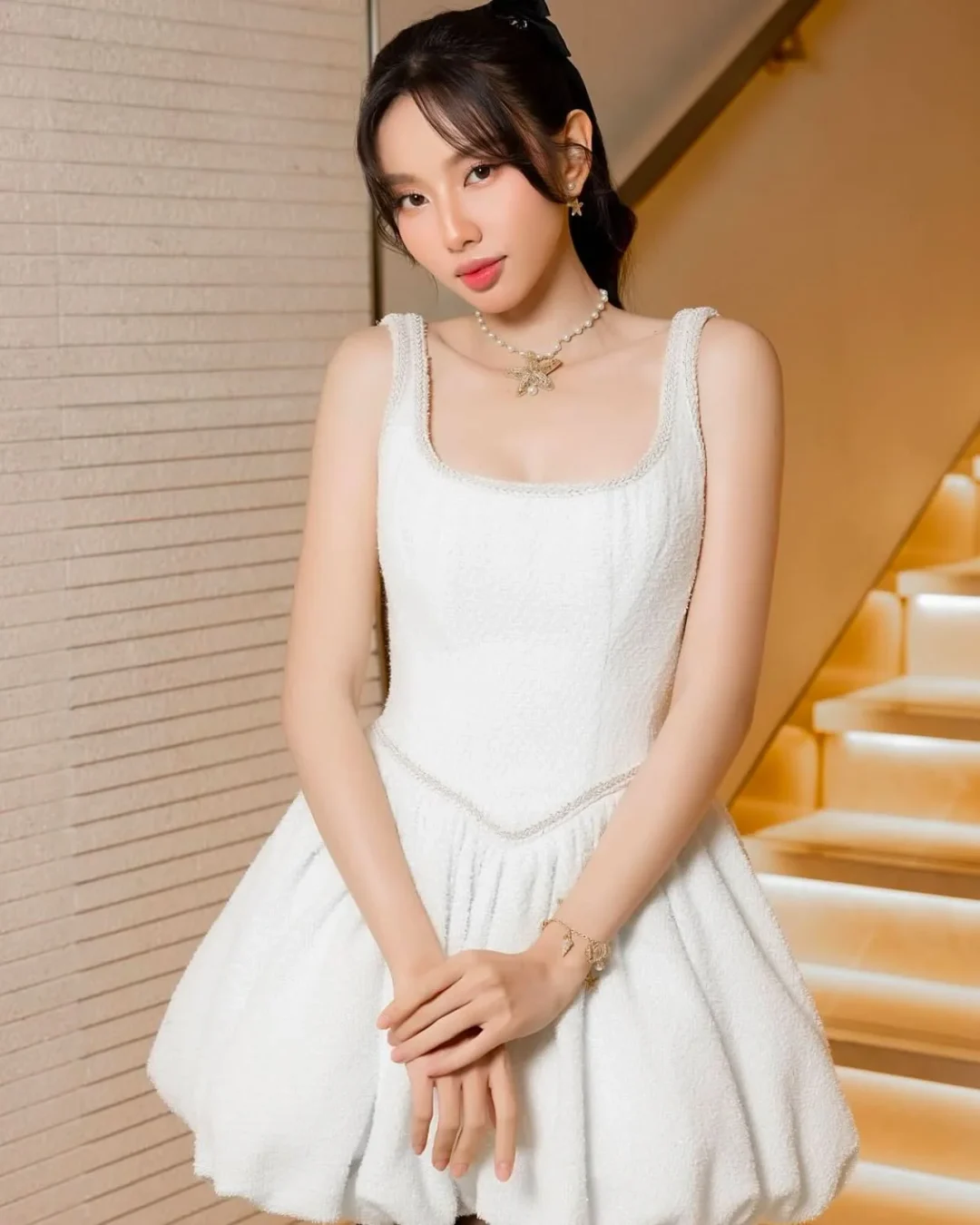 Ảnh 4 của Đầm trắng ngắn xòe bong bóng Huong Boutique